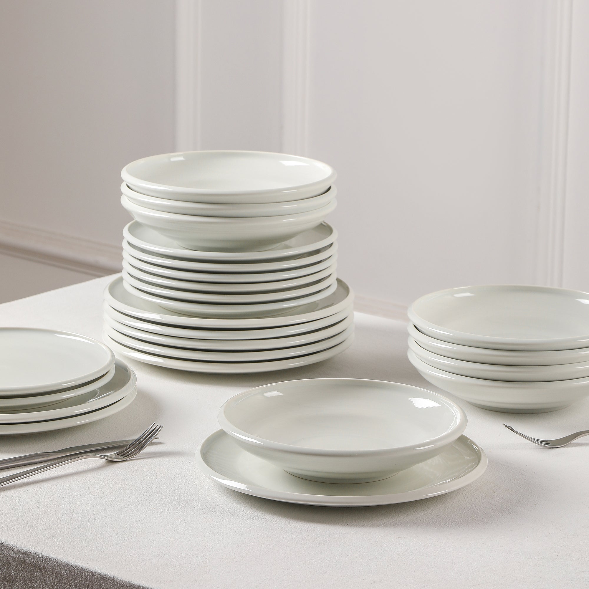 Earth & Clay Harmony Stoneware 12-Piece Dinnerware Set, White