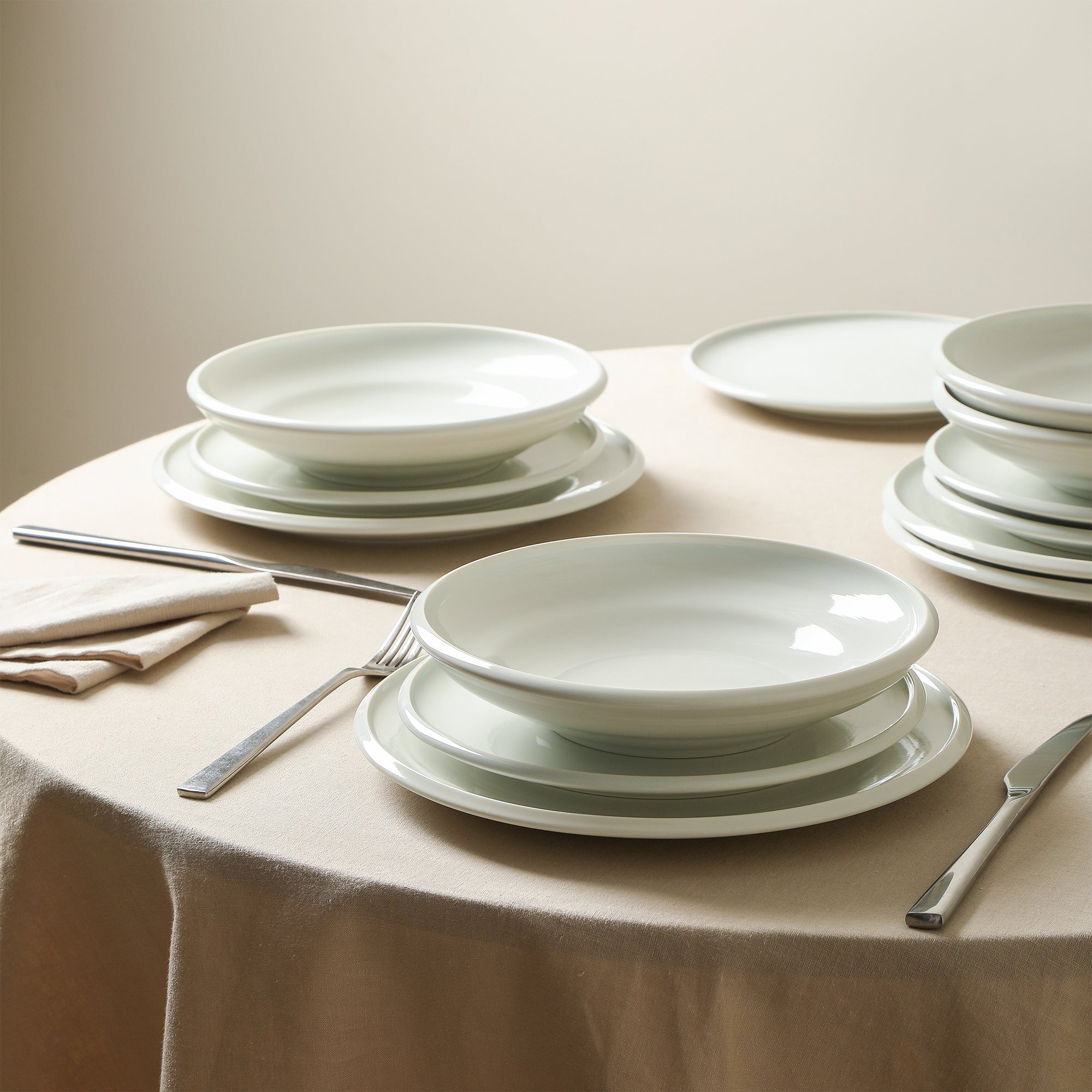 Earth & Clay Harmony Stoneware 12-Piece Dinnerware Set, White