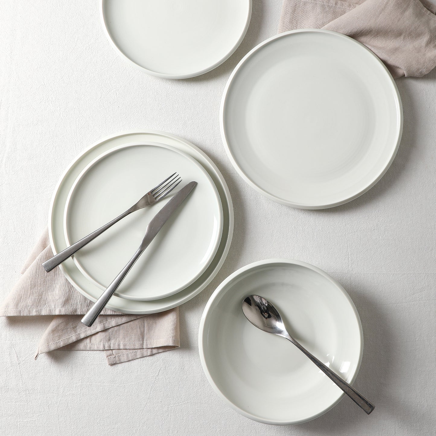 Earth & Clay Harmony Stoneware 12-Piece Dinnerware Set, White